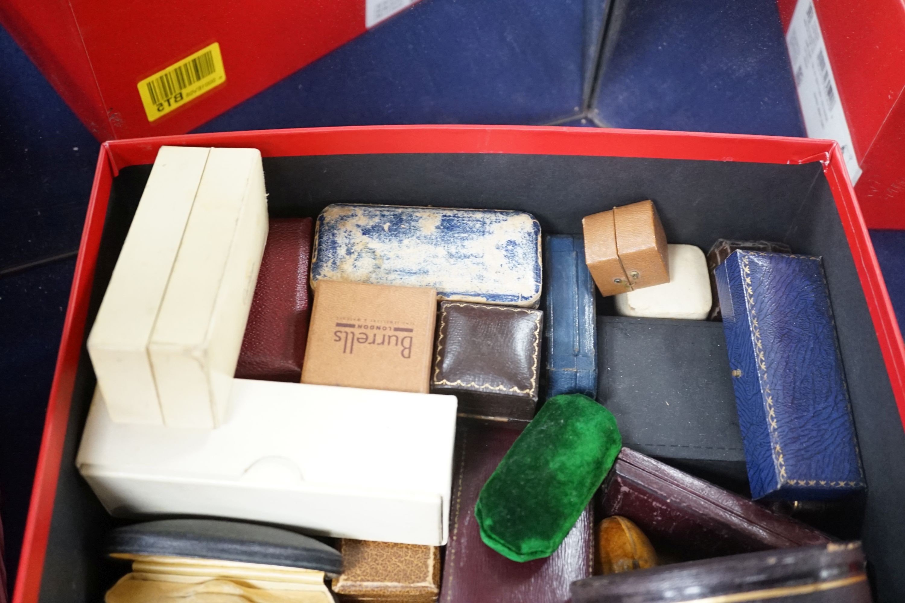 Forty two assorted jewellery and silver boxes, including Cartier, Georg Jensen etc.